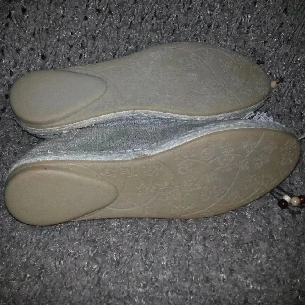 DAVID TYLER-Gold Fabric Espadrilles w/Pom Poms